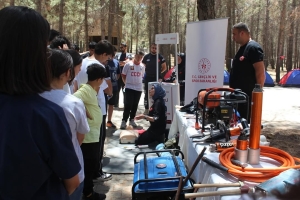 Afete Dirençli Gençlik Kampı