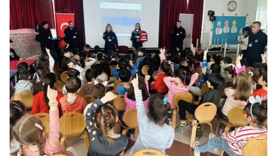 Deprem Haftasında Miniklerle Afet Bilinci Eğitimi