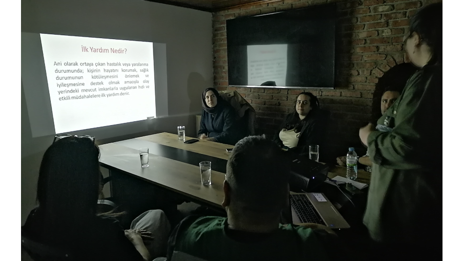 “Ailede İlk Yardım” Eğitimi Gerçekleştirildi
