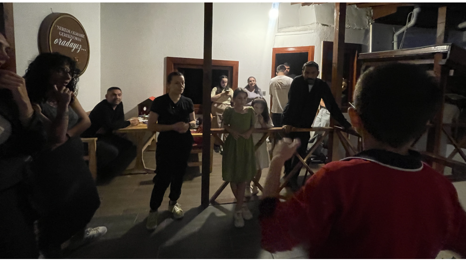 Birlikte Güldük, Birlikte Oynadık