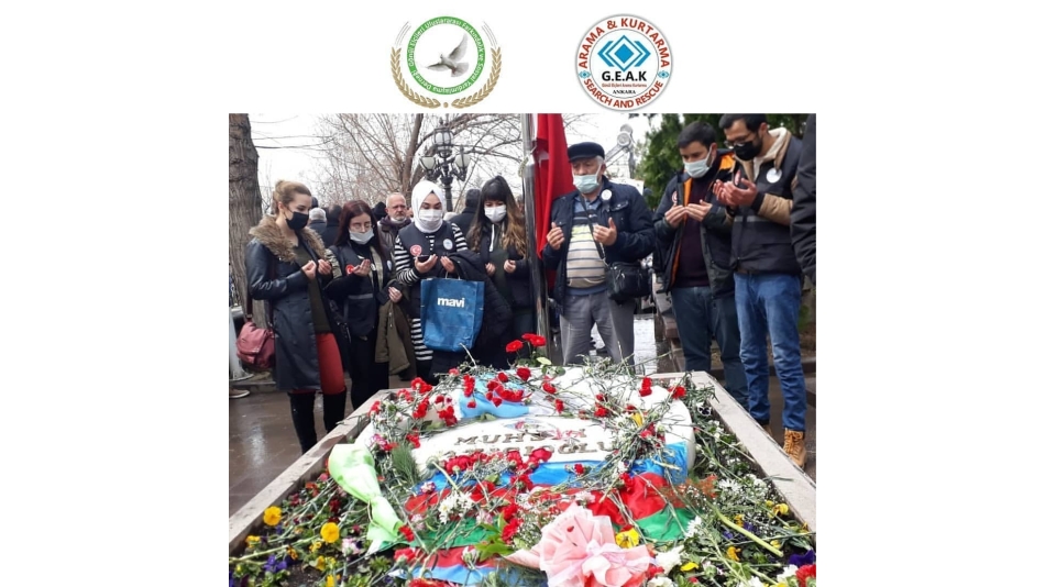 Şehit Lider Muhsin Yazıcıoğlu Kabrine Ziyaret