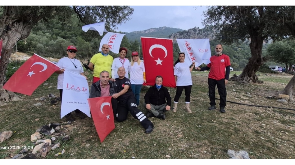 İzmir Ekibimiz Afet Eğitim Kampını Tamamladı